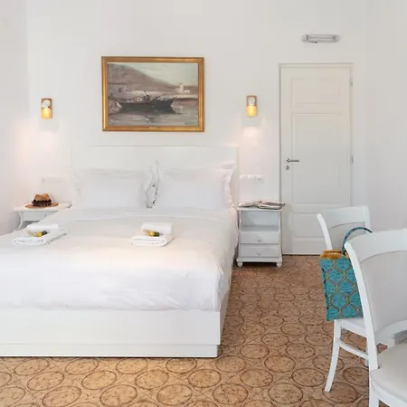Hotell Corfostar